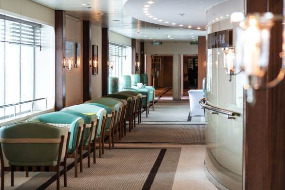 Paul Gauguin Cruises MS Paul Gauguin Piano Bar 5 ©Paul Gauguin Cruises.jpeg